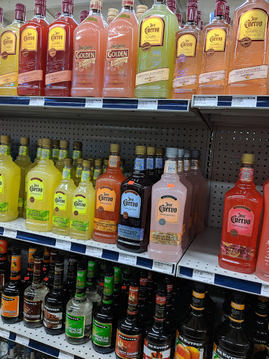 Liquor Store «Rabbitttown Beverage Warehouse», reviews and photos, 2318 Old Cornelia Hwy, Gainesville, GA 30507, USA