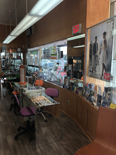 Optometrist «Eyeglass Emporium», reviews and photos, 552 Arthur Godfrey Rd, Miami Beach, FL 33140, USA
