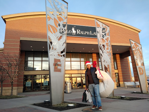 Outlet Mall «Legends Outlets Kansas City», reviews and photos, 1843 Village W Pkwy c127, Kansas City, KS 66109, USA