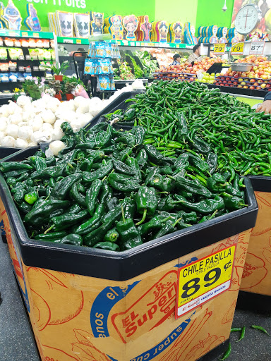 Grocery Store «El Super», reviews and photos, 4421 University Ave, San Diego, CA 92105, USA