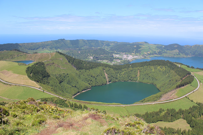 Avaliações doIsland Hopper | Guided Van Tours em Ponta Delgada - Agência de viagens