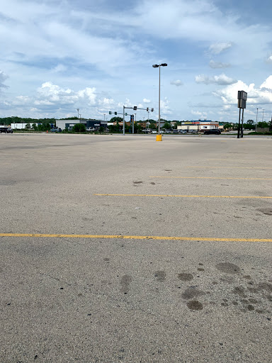 Pet Supply Store «Petco Animal Supplies», reviews and photos, 4411 16th St, Moline, IL 61265, USA