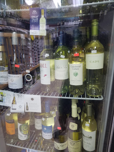 Liquor Store «Norman’s Liquors and Fine Wines», reviews and photos, 5235 Gulf Blvd, St Pete Beach, FL 33706, USA