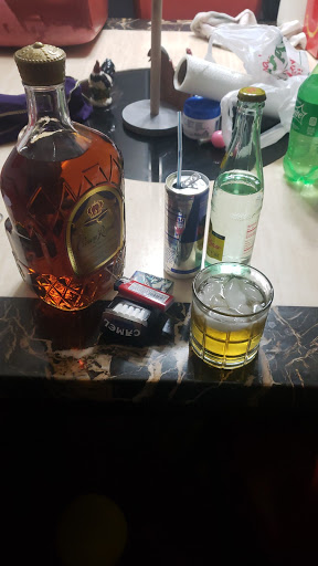 Liquor Store «Liquor Depot Express», reviews and photos, 2801 E Pioneer Pkwy #106, Arlington, TX 76010, USA