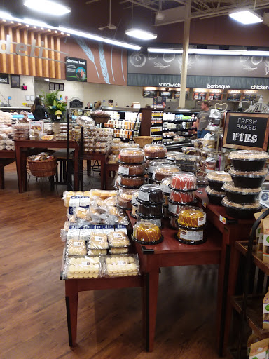 Grocery Store «Kroger», reviews and photos, 21555 21 Mile Rd, Macomb, MI 48044, USA