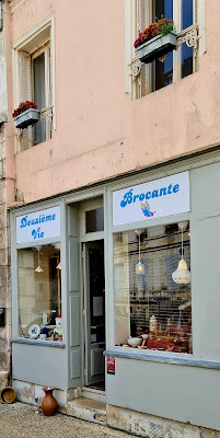 Deuxième Vie Brocante à Tonnerre