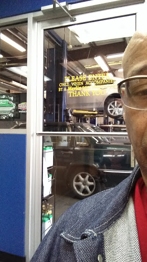 Auto Repair Shop «Merlin 200,000 Miles Shop», reviews and photos, 280 Glynn St N, Fayetteville, GA 30214, USA
