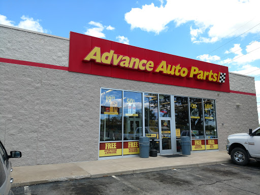 Auto Parts Store «Advance Auto Parts», reviews and photos, 1740 Washington Rd, Washington, IL 61571, USA