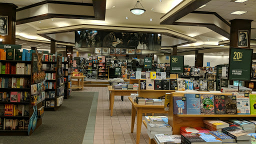 Book Store «Barnes & Noble», reviews and photos, 760 SE Maynard Rd, Cary, NC 27511, USA