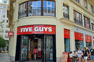 Five Guys Valencia Ayto image