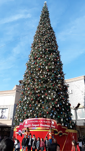 Clothing Store «GUESS Factory», reviews and photos, 100 Citadel Dr Suite 600, Commerce, CA 90040, USA