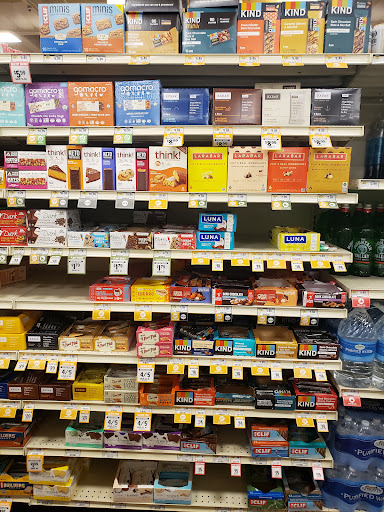 Health Food Store «Sprouts Farmers Market», reviews and photos, 24285 Magic Mountain Pkwy, Valencia, CA 91355, USA