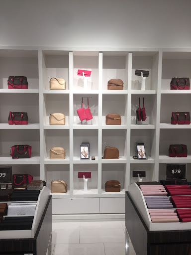 Fashion Accessories Store «Michael Kors», reviews and photos, 80 Premium Outlets Blvd Suite 323, Merrimack, NH 03054, USA