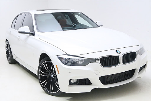 Car Dealer «Pure Automotive», reviews and photos, 4509 Renaissance Pkwy, Warrensville Heights, OH 44128, USA