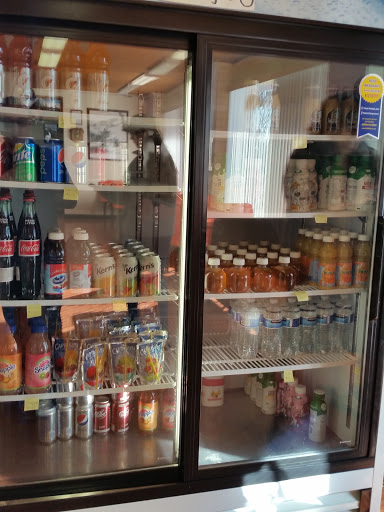 Donut Shop «Alvernon Donut Shop», reviews and photos, 1450 S Alvernon Way, Tucson, AZ 85711, USA