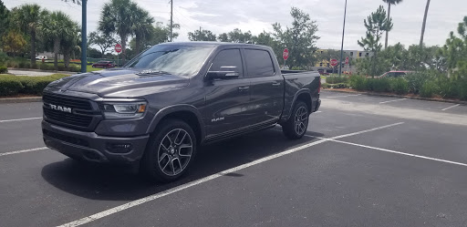 Car Dealer «Boniface-Hiers Chrysler Dodge Jeep», reviews and photos, 1775 E Merritt Island Causeway, Merritt Island, FL 32952, USA