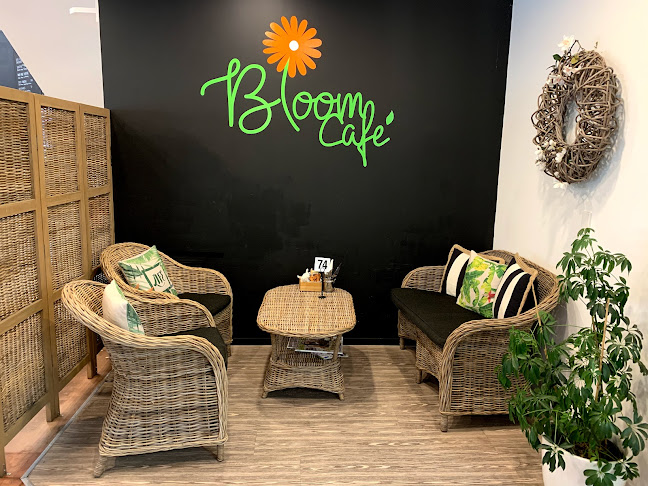 Bloom Cafe