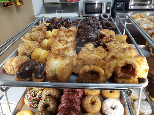 Donut Shop «Tasty Donuts and Cafe», reviews and photos, 8205 Santa Monica Blvd, West Hollywood, CA 90046, USA