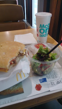 Cheeseburger du Restauration rapide McDonald's 2A à Roissy-en-France - n°9
