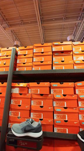 Sporting Goods Store «Nike Factory store», reviews and photos, 6699 N Landmark Dr, Park City, UT 84098, USA