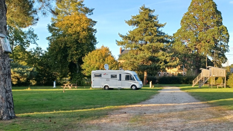 Camping de mon Village (Aire Camping-Car Park) à Châteaudun (Eure-et-Loir 28)