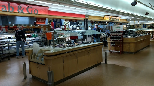 Grocery Store «Stop & Shop», reviews and photos, 44 Fenn Rd, Newington, CT 06111, USA