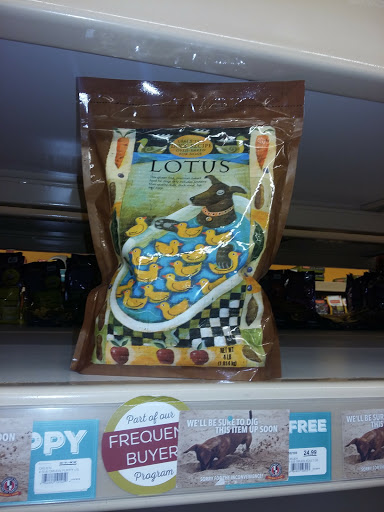 Pet Supply Store «Centinela Feed & Pet Supplies», reviews and photos, 2320 Harbor Blvd, Costa Mesa, CA 92626, USA