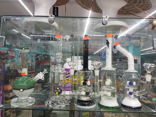 Tobacco Shop «Discount Smoke Tobacco & Beer», reviews and photos, 2387 S Cobb Dr SE B, Smyrna, GA 30080, USA