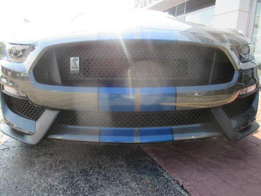 Auto Body Shop «CARSTAR Friendly of Roselle», reviews and photos, 333 E Irving Park Rd, Roselle, IL 60172, USA