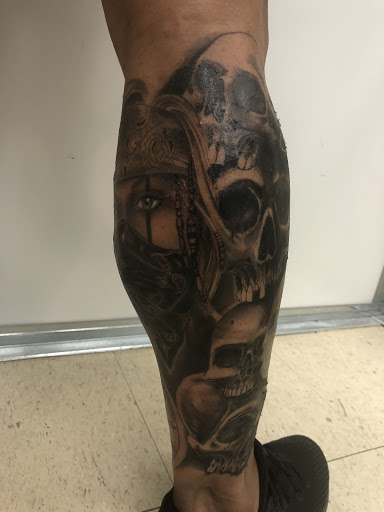 Tattoo Shop «Dennis Sullivan Custom Tattooing», reviews and photos, 109 Strawberry Alley, Clarksville, TN 37040, USA