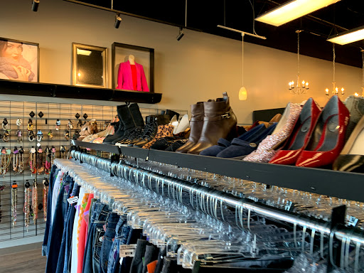 Used Clothing Store «Clothes Mentor», reviews and photos, 2551 45th St S # 113, Fargo, ND 58104, USA