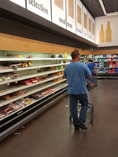 Supermarket «Hughes Market Basket», reviews and photos, 212 N 27th St, Nederland, TX 77627, USA