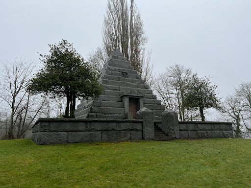 Funeral Home «Evergreen Funeral Home and Cemetery», reviews and photos, 4504 Broadway St., Everett, WA 98203, USA