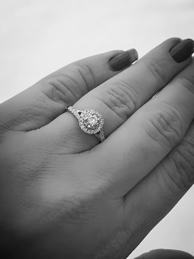 Jewelry Store «Morgan Jewelers - Valley Mall», reviews and photos, 2529 Main St #137, Union Gap, WA 98903, USA