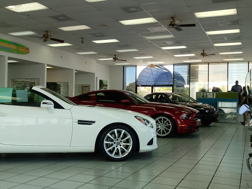 Car Dealer «New Wave Auto Sales», reviews and photos, 19206 US-19, Clearwater, FL 33764, USA