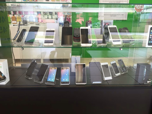 Electronics Repair Shop «Cell Fix Inc», reviews and photos, 8601 N Florida Ave, Tampa, FL 33604, USA