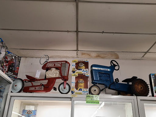 Antique Store «South Louisville Antique & Toy», reviews and photos, 4150 Blue Lick Rd # 8, Louisville, KY 40229, USA