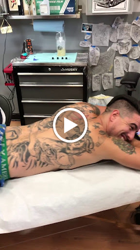 Tattoo Shop «El Clasico Tattoo», reviews and photos, 1610 Sunset Blvd, Los Angeles, CA 90026, USA