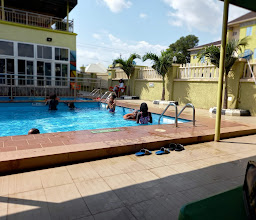 Aaliyah Royale Hotel photo