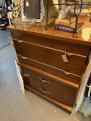 Antique Store «Vintage Gifts & Antiques», reviews and photos, 11503 Jones Rd, Houston, TX 77070, USA