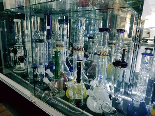 Tobacco Shop «Smoking Box Smoke Shop», reviews and photos, 1008 Alamitos Ave, Long Beach, CA 90813, USA