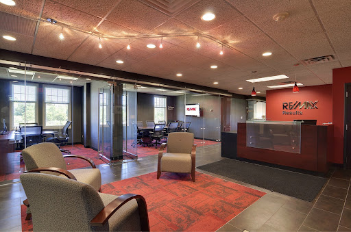 Real Estate Agency «RE/MAX Results», reviews and photos, 480 County Hwy 96 #200, Shoreview, MN 55126, USA