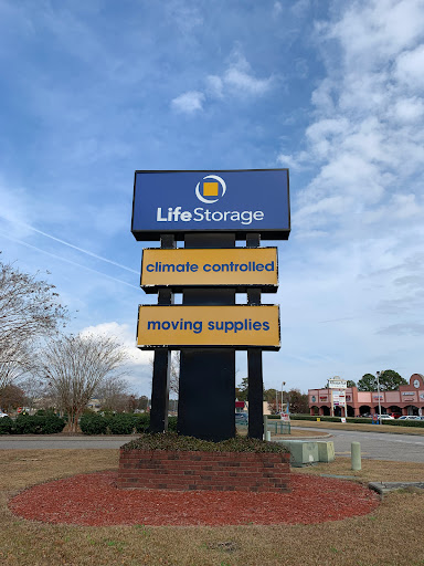 Self-Storage Facility «Life Storage», reviews and photos, 2687 Beaver Run Blvd, Surfside Beach, SC 29575, USA