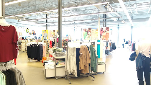 Clothing Store «Old Navy», reviews and photos, 90 Pleasant Valley St, Methuen, MA 01844, USA