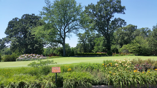 Country Club «Glen Oak Country Club», reviews and photos, 21 W 451 Hill Ave, Glen Ellyn, IL 60137, USA
