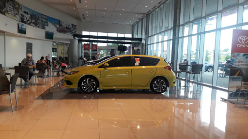 Toyota Dealer «Toyota of North Miami», reviews and photos, 16600 NW 2nd Ave, Miami, FL 33169, USA