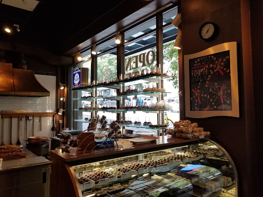 Chocolate Shop «Rocky Mountain Chocolate Factory», reviews and photos, 1419 1st Ave, Seattle, WA 98101, USA