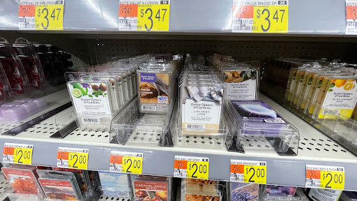 Discount Store «Walmart», reviews and photos, 55 Brooksby Village Way, Danvers, MA 01923, USA