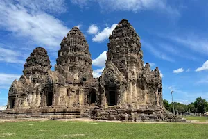 Phra Prang Sam Yot image