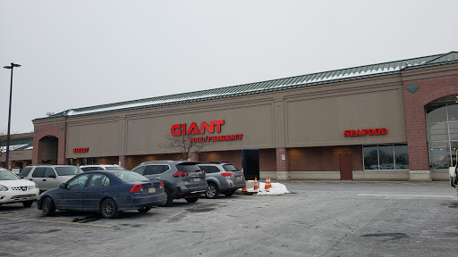 Grocery Store «Giant Food Stores», reviews and photos, 801 S 25th St, Easton, PA 18045, USA